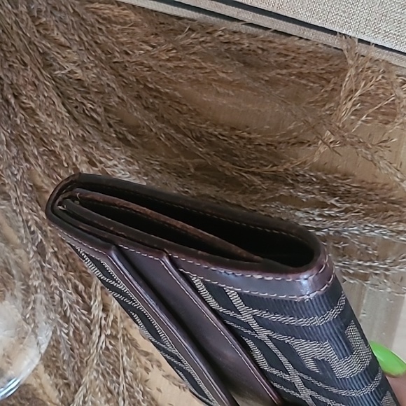 Fendi Wallet - Picture 16 of 16